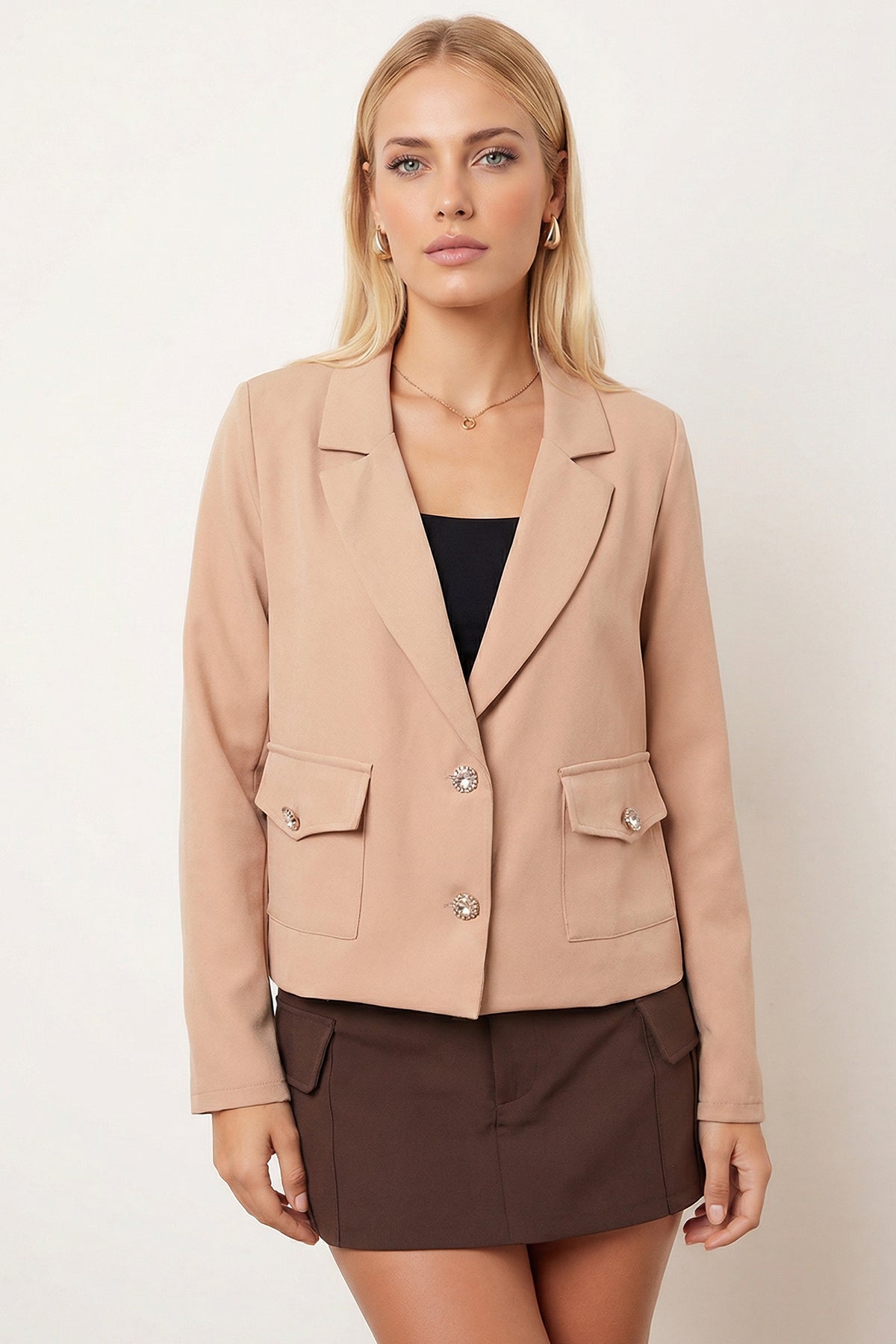 Women's Beige Men's Collar Square Pocket Crop Jacket ARM-26K001026