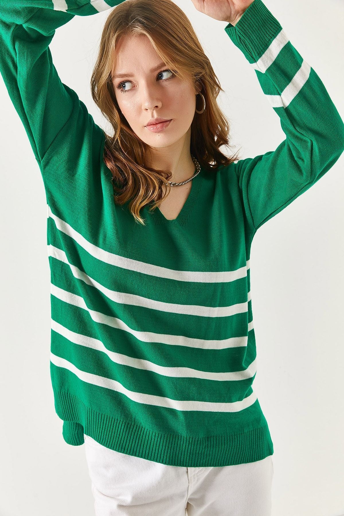 Women's V-Neck Striped Short Front Long Back Sweater