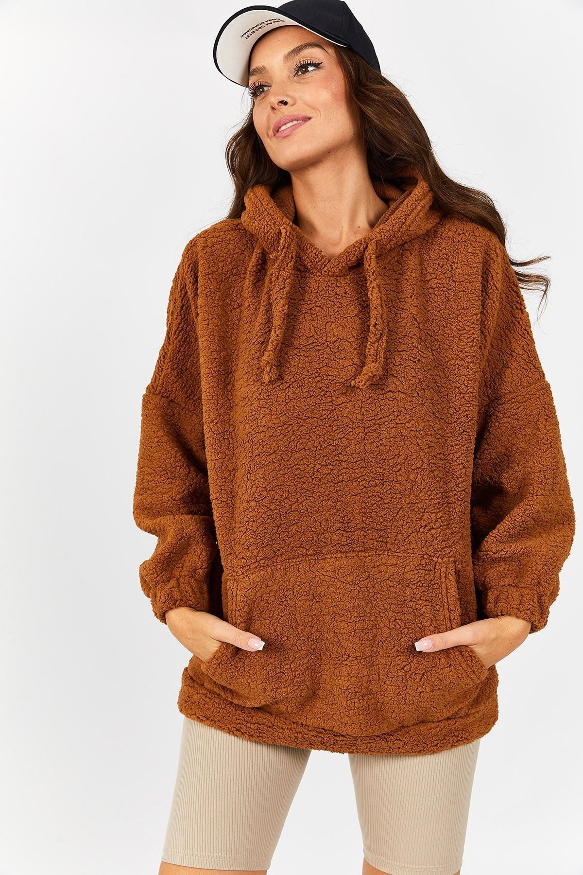 Women's Tan Plush Oversize Sweatshirt ARM-22Y001171
