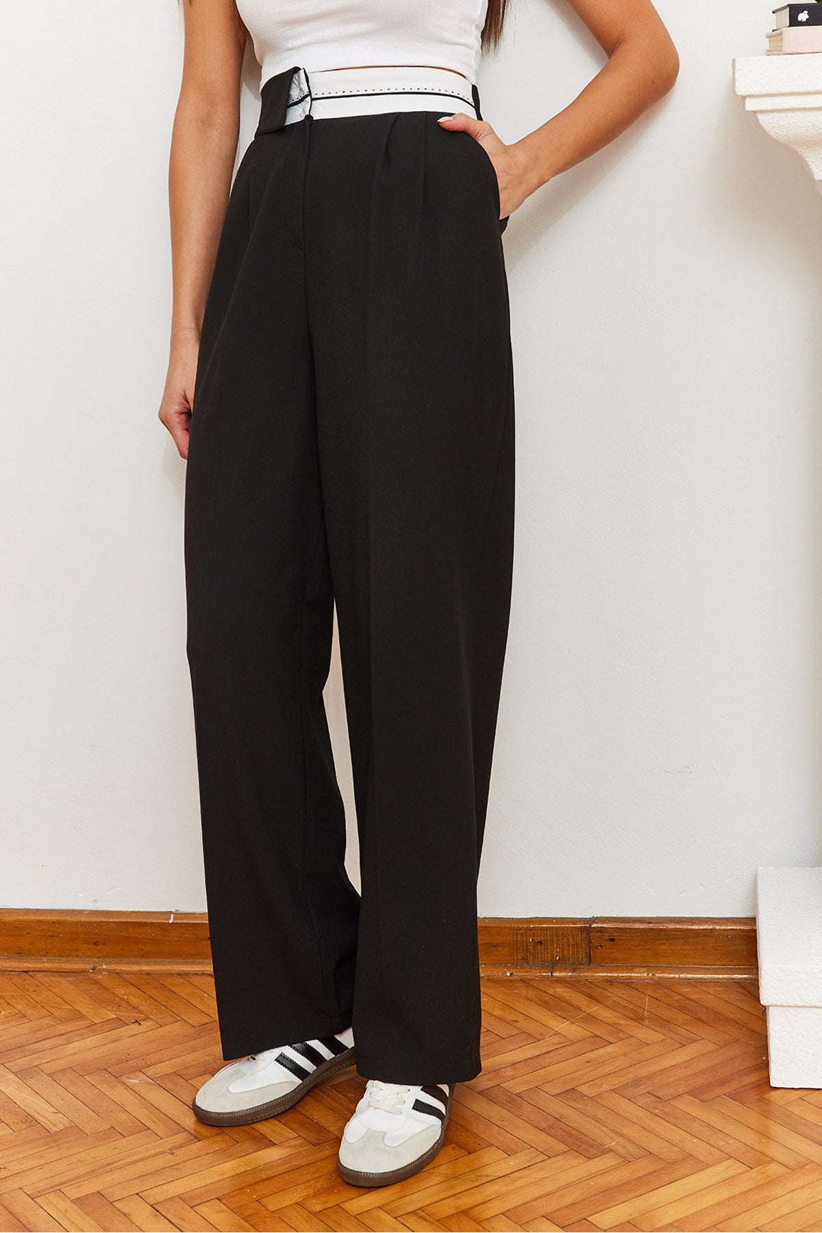 Women's Wide Leg Asymmetrical Waist Buttoned Palazzo Trousers 60361004