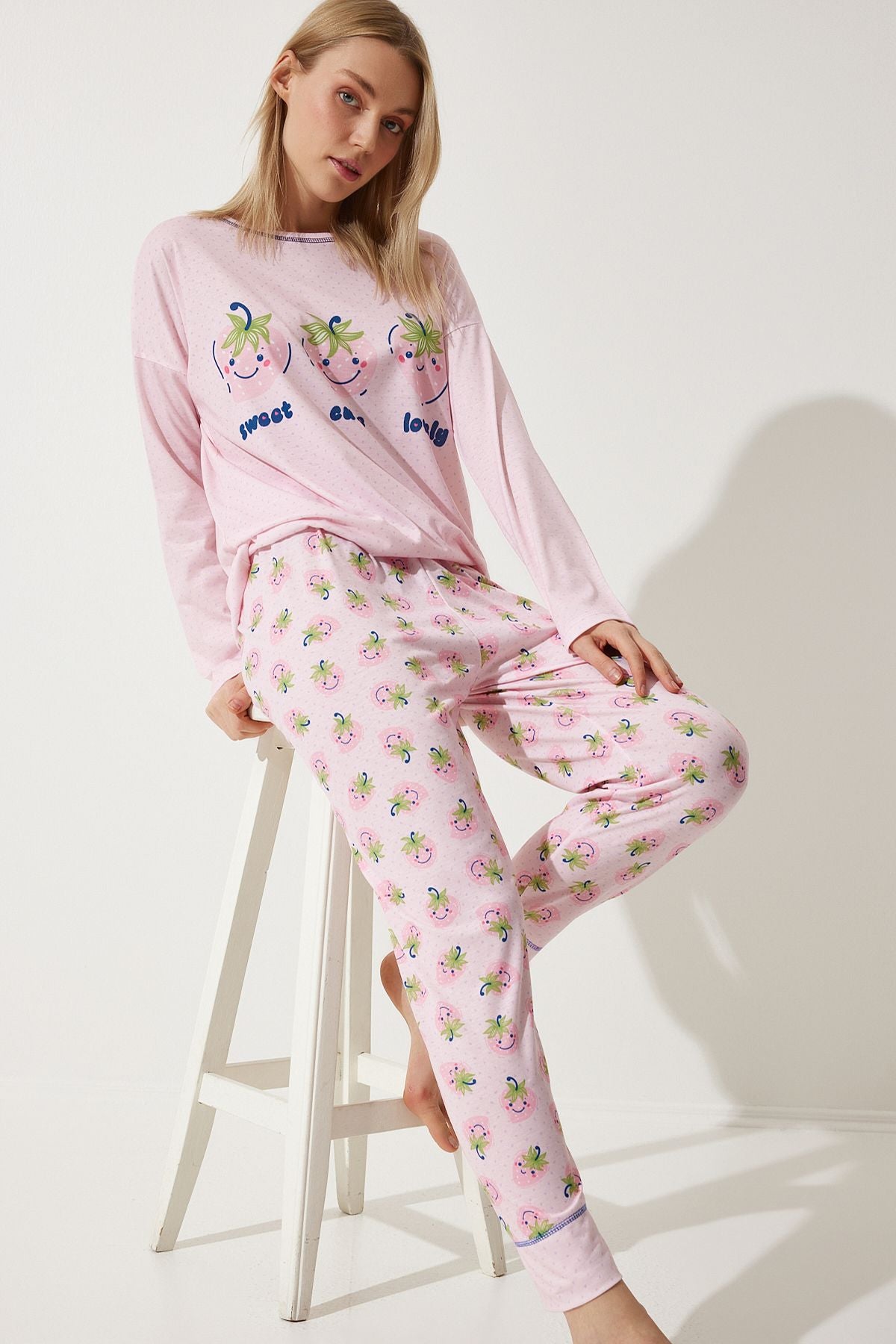 Kadın Pembe Uzun Kollu Üst Pantolon Örme Pijama Takımı TK00093