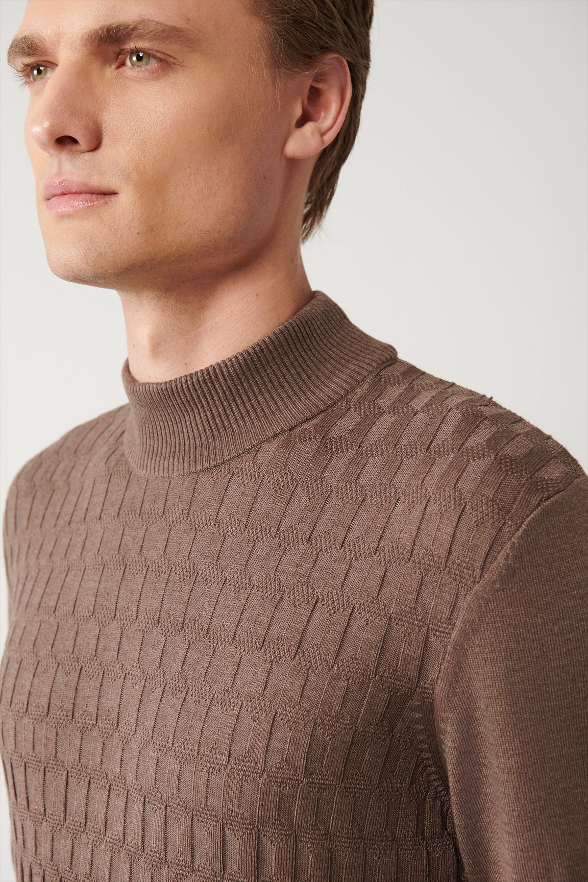 Men's light brown half fisherman collar cotton knitwear sweater E005106