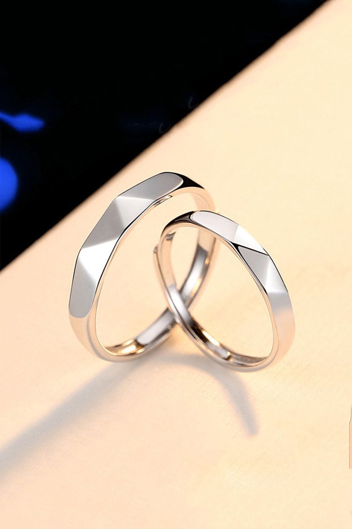 CLASSIC COOL SILVER PLATED ADJUSTABLE DOUBLE RING RING