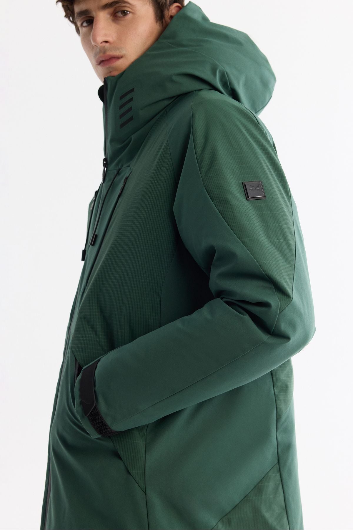 Men's green hooded water -driven windproof goose feather coat a42y6044