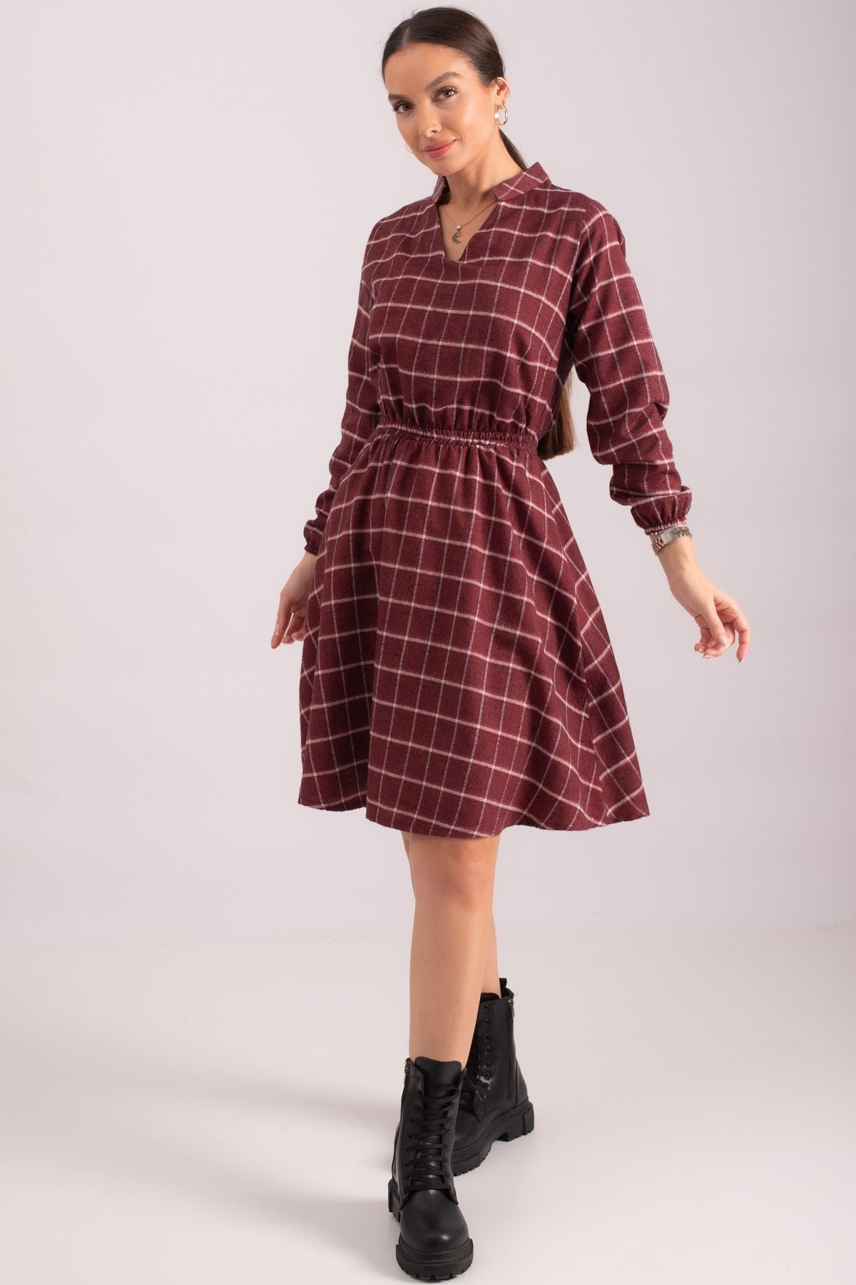 Female Bordeaux V-Yaka Waist Tire Pattern Pattern Clash Dress ARM-24K001041