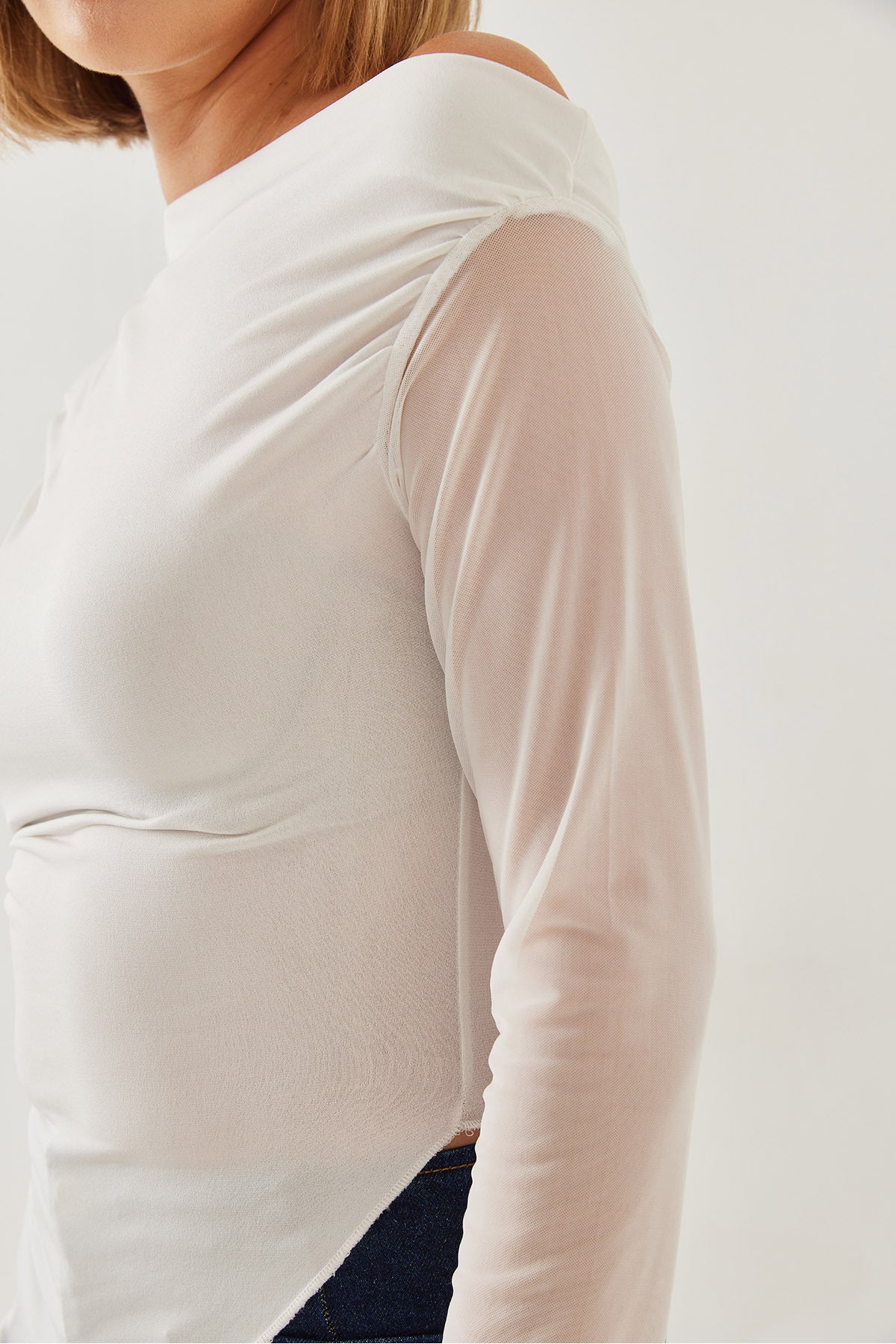 Women's Tulle Detail Asymmetrical Cut Blouse 60351210