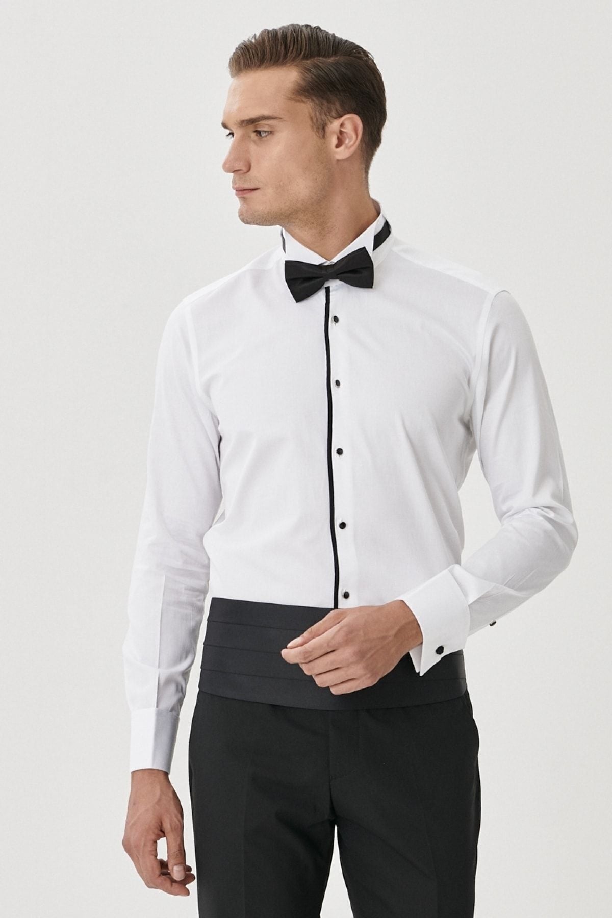 Men's White-Black Groom Horse Yaka Tailorered Slim fit narrow cut shirt