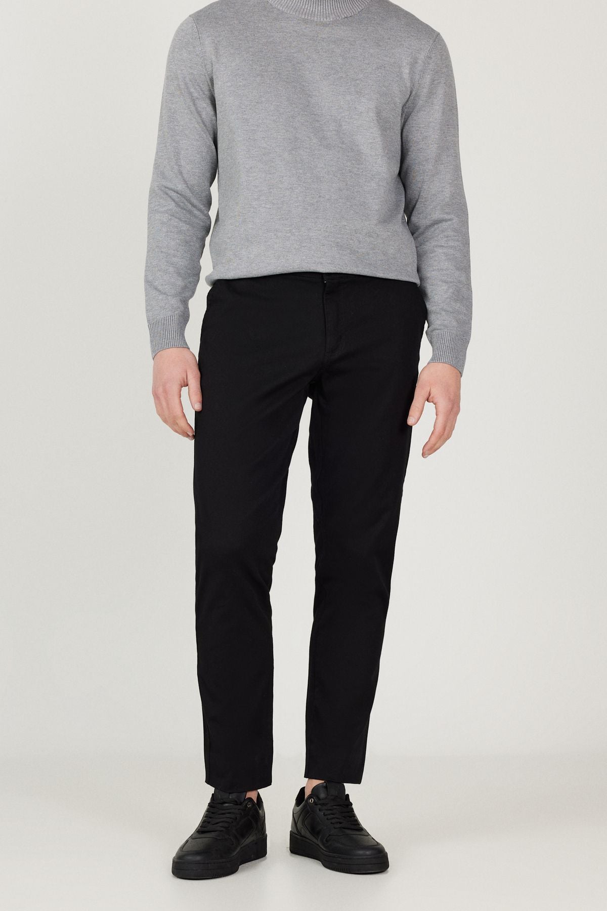 Men's black slim fit narrow -cut cotton flexible chino pants