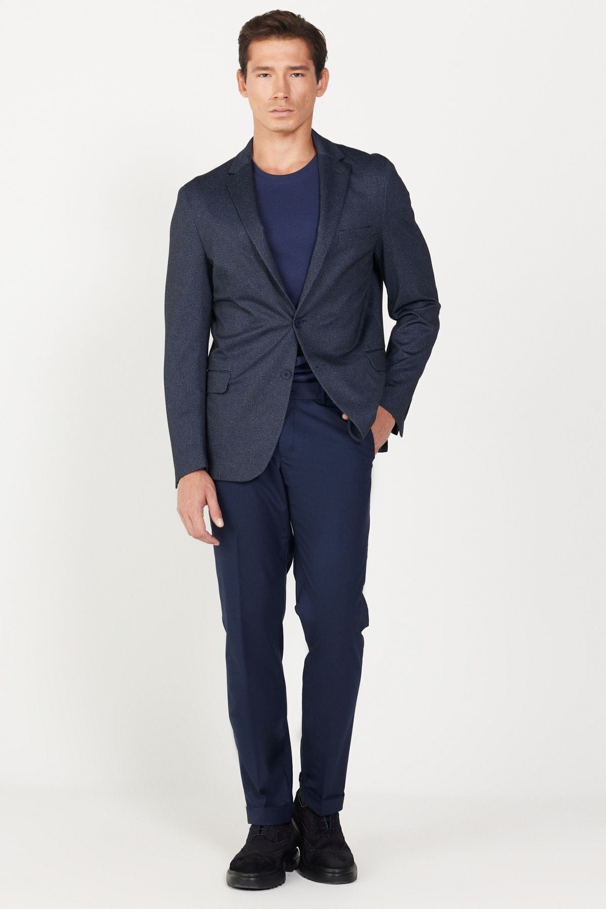 Men's navy blue slim fit narrow cutting mono collar printed blazer jacket
