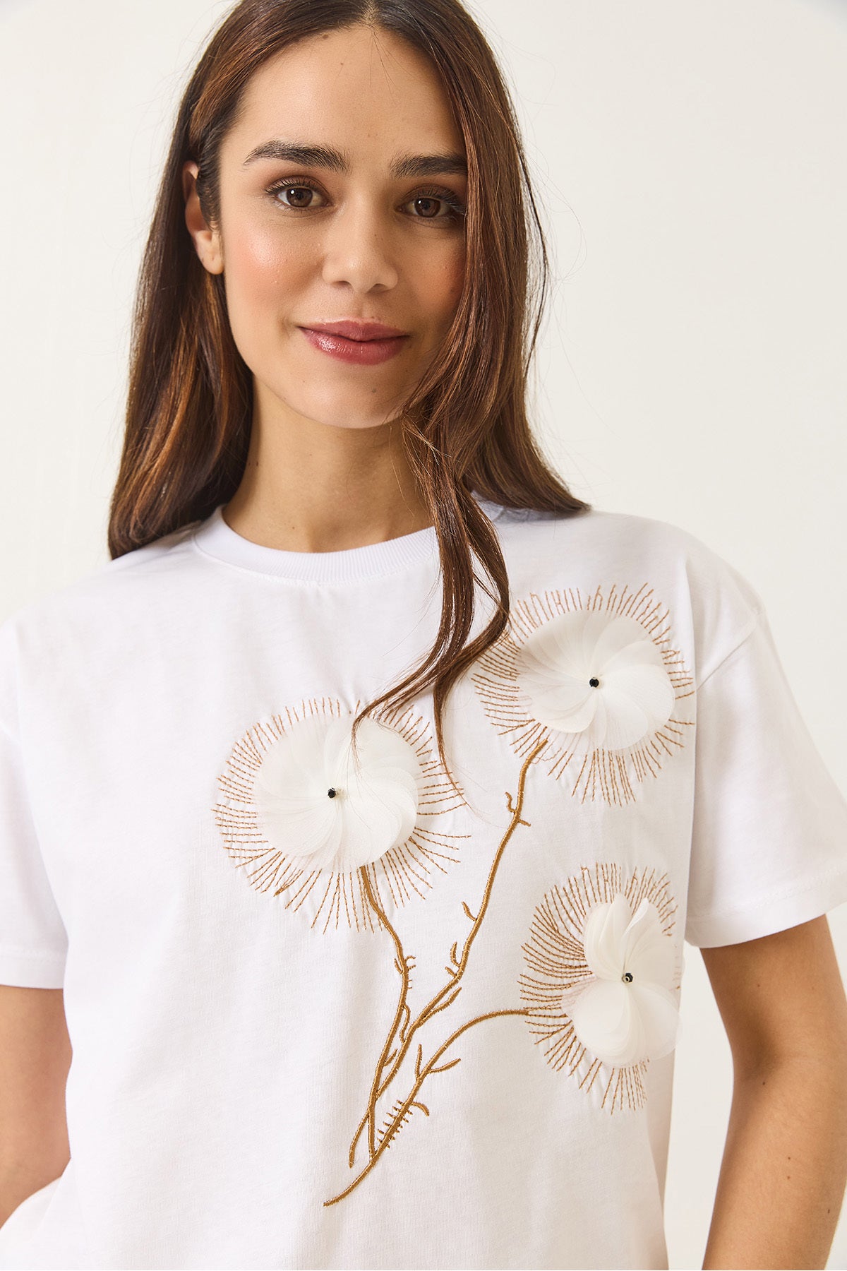 Women's Crew Neck Short Sleeve Embroidered Embossed Accessory T-Shirt 60602024