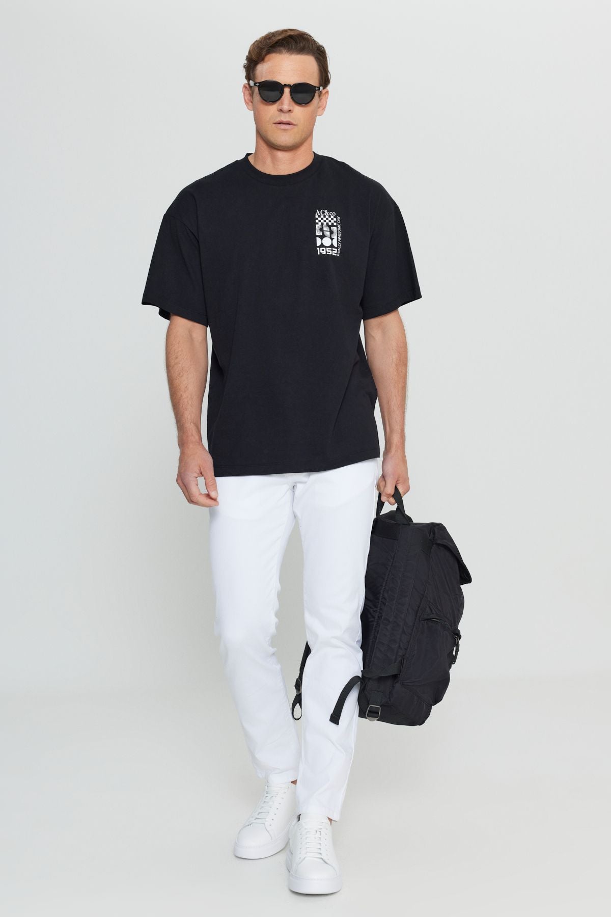 Men's black 100 %cotton oversizle fit abundant cut bicycle collar printed T -shirt