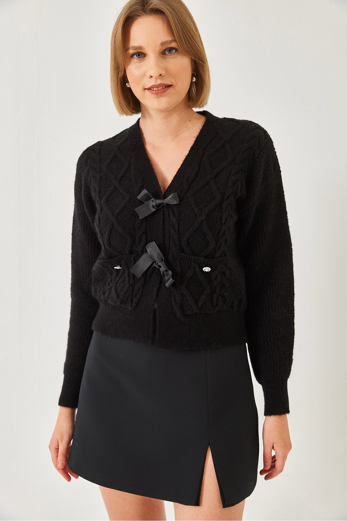 Women's Bow Front Pocket Knitwear Cardigan 20247544