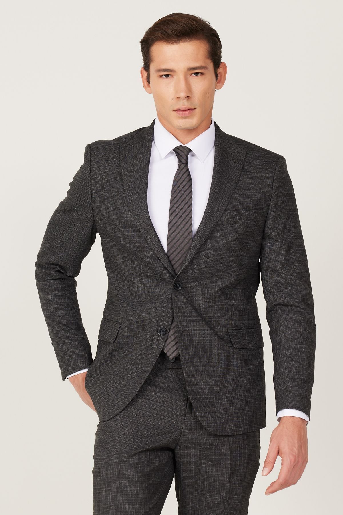 Men's anthracite woolen extra slim fit narrow cut -off swallow collar patterned suit