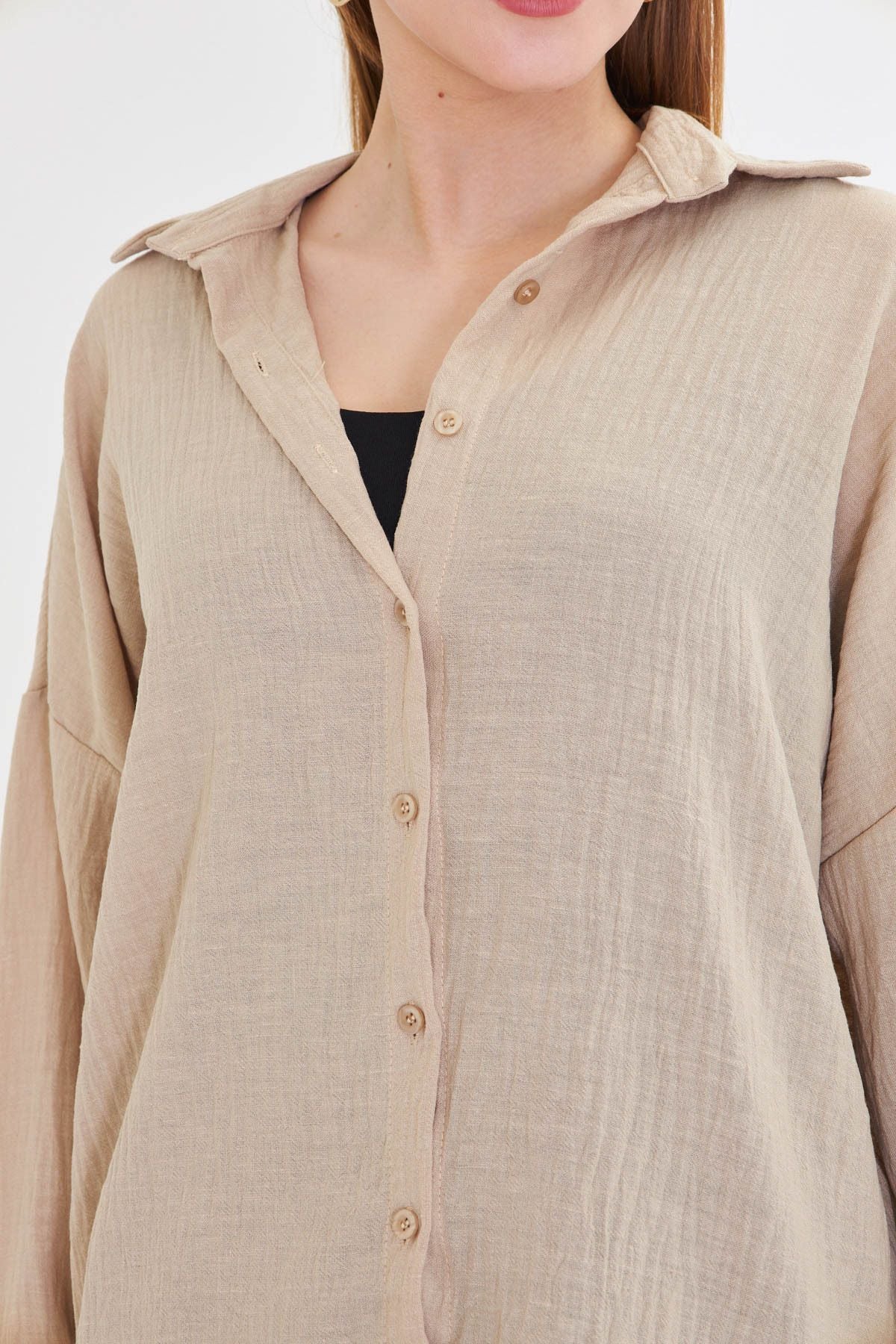 Woman Light Beige Oversize Fined Linen-looking large cuff shirt ARM-24K001001