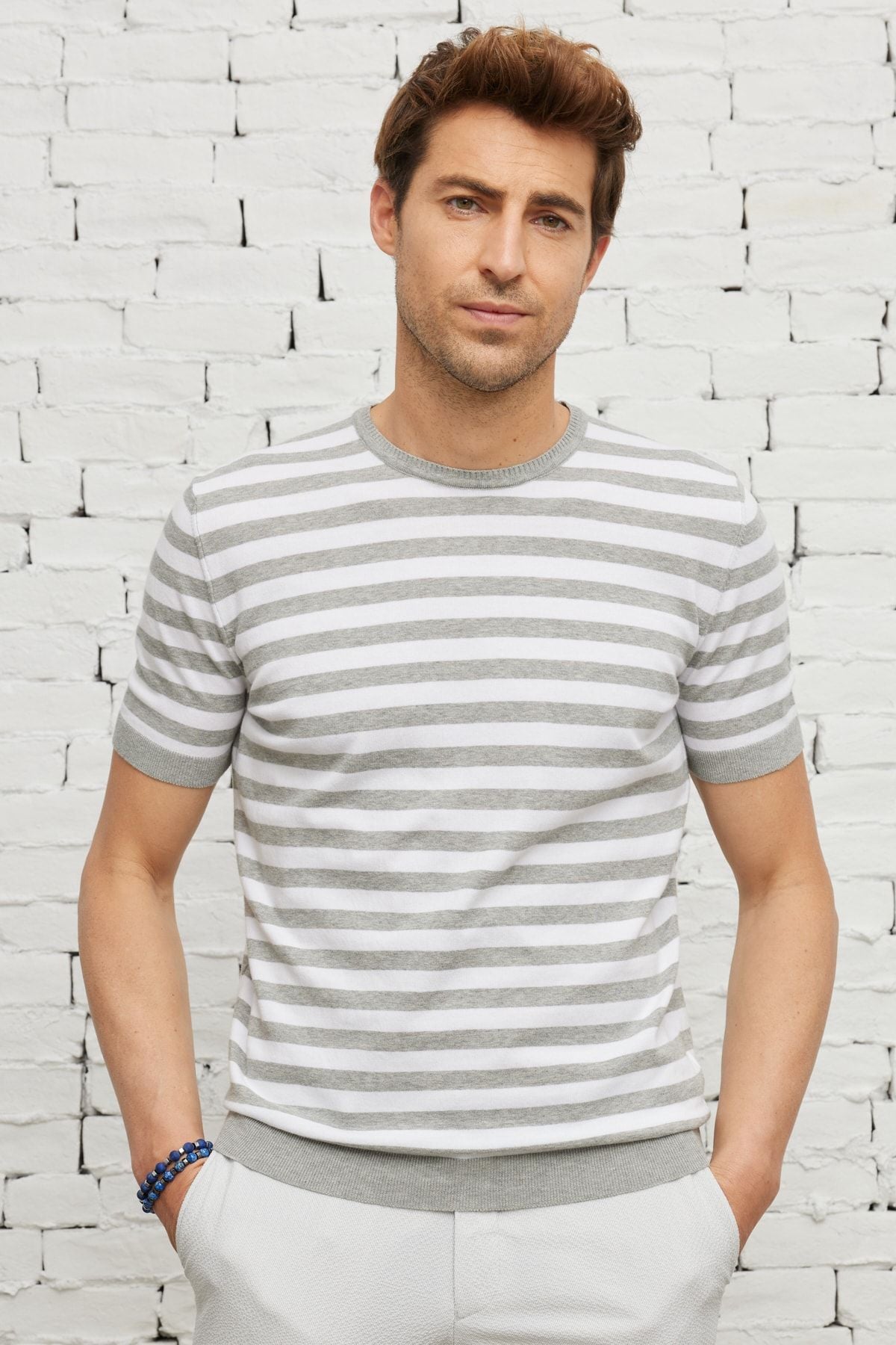Men's white-gray standard fit normal cut bike collar cotton striped knitwear t-shirt
