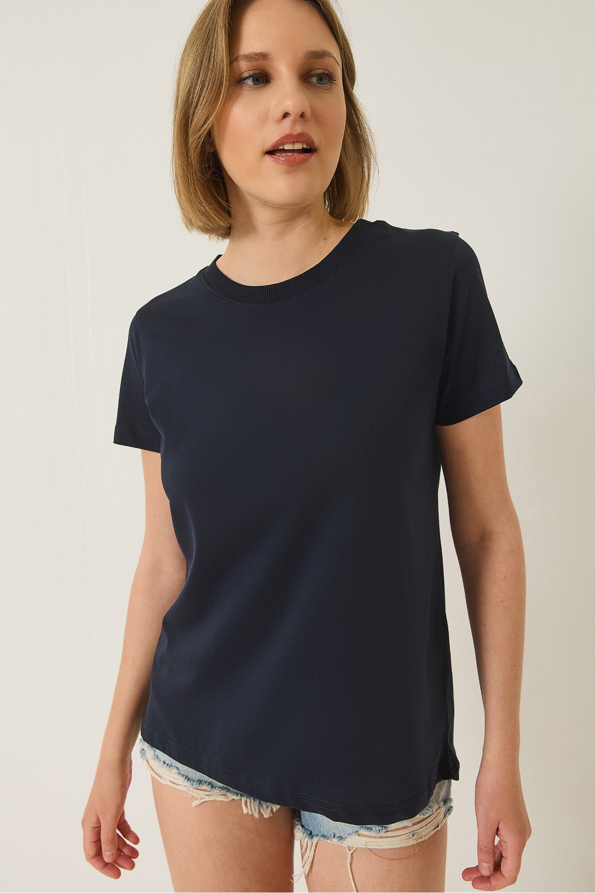 Women's 100% Organic Cotton Comfort Fit Long Back Basic T-shirt 60602049