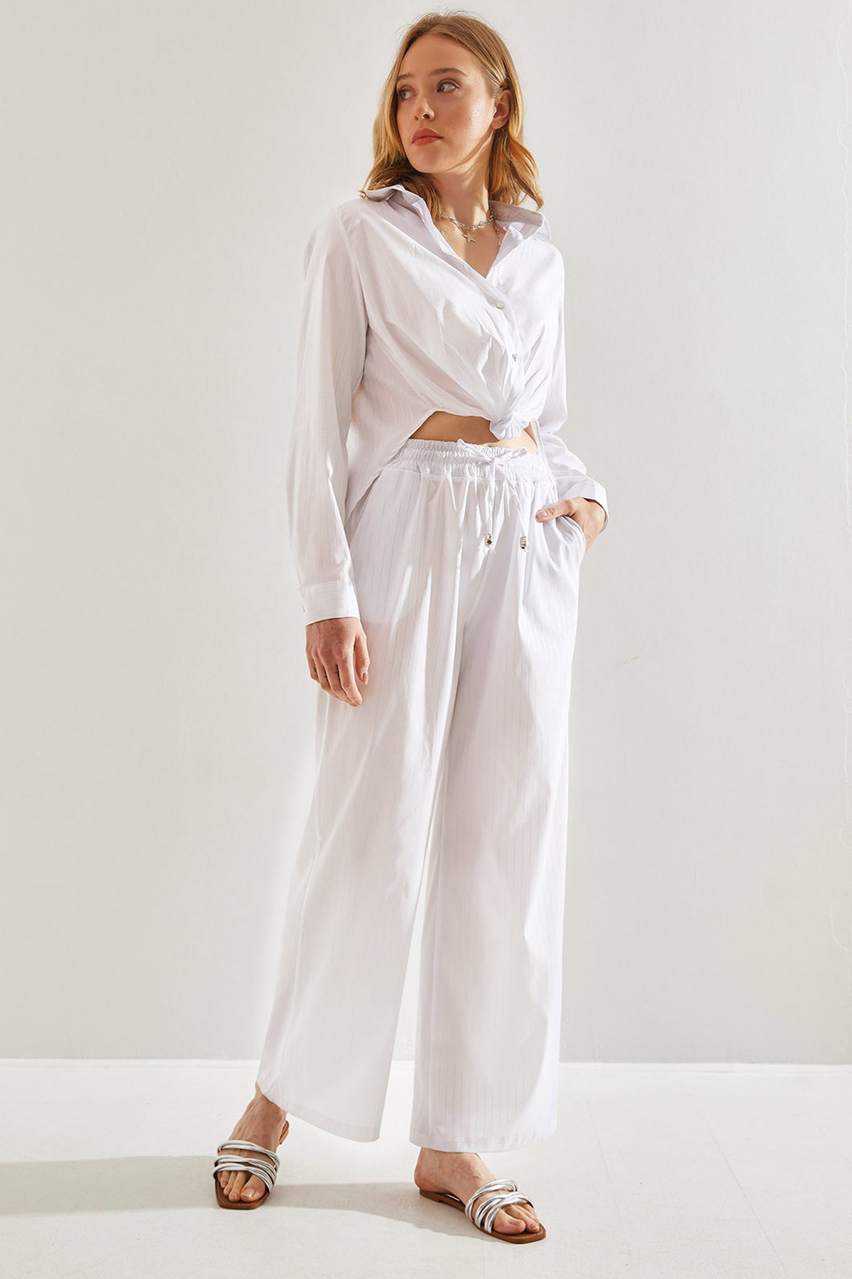 Women's Tie-Front Shiny Striped Trousers 60221021