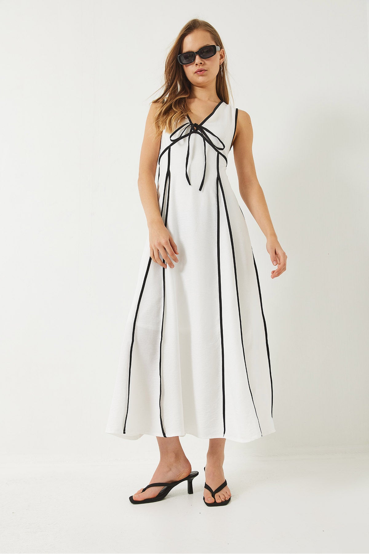 Women's V-Neck Piping Detailed Tie-Up Lined Long Linen Dress 60283097