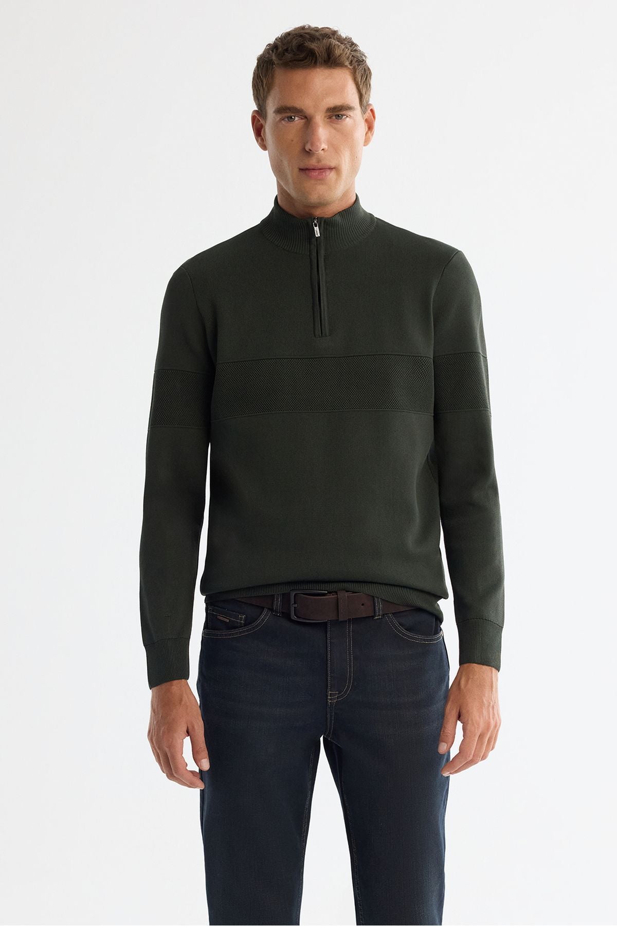 Men's Khaki Zippered upright collar front tissue detailed knitwear sweater A42Y5031