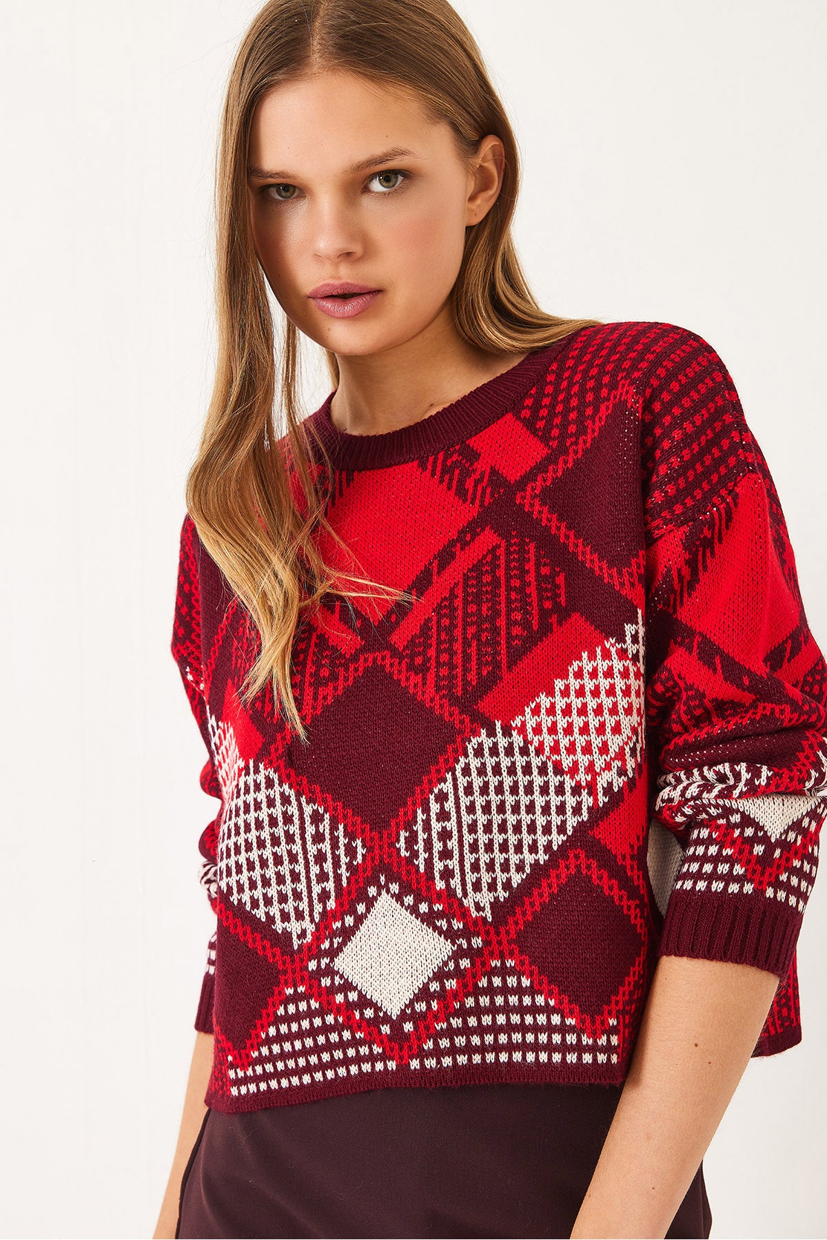 Women's Diamond Patterned Jacquard Knitwear Sweater 20246928