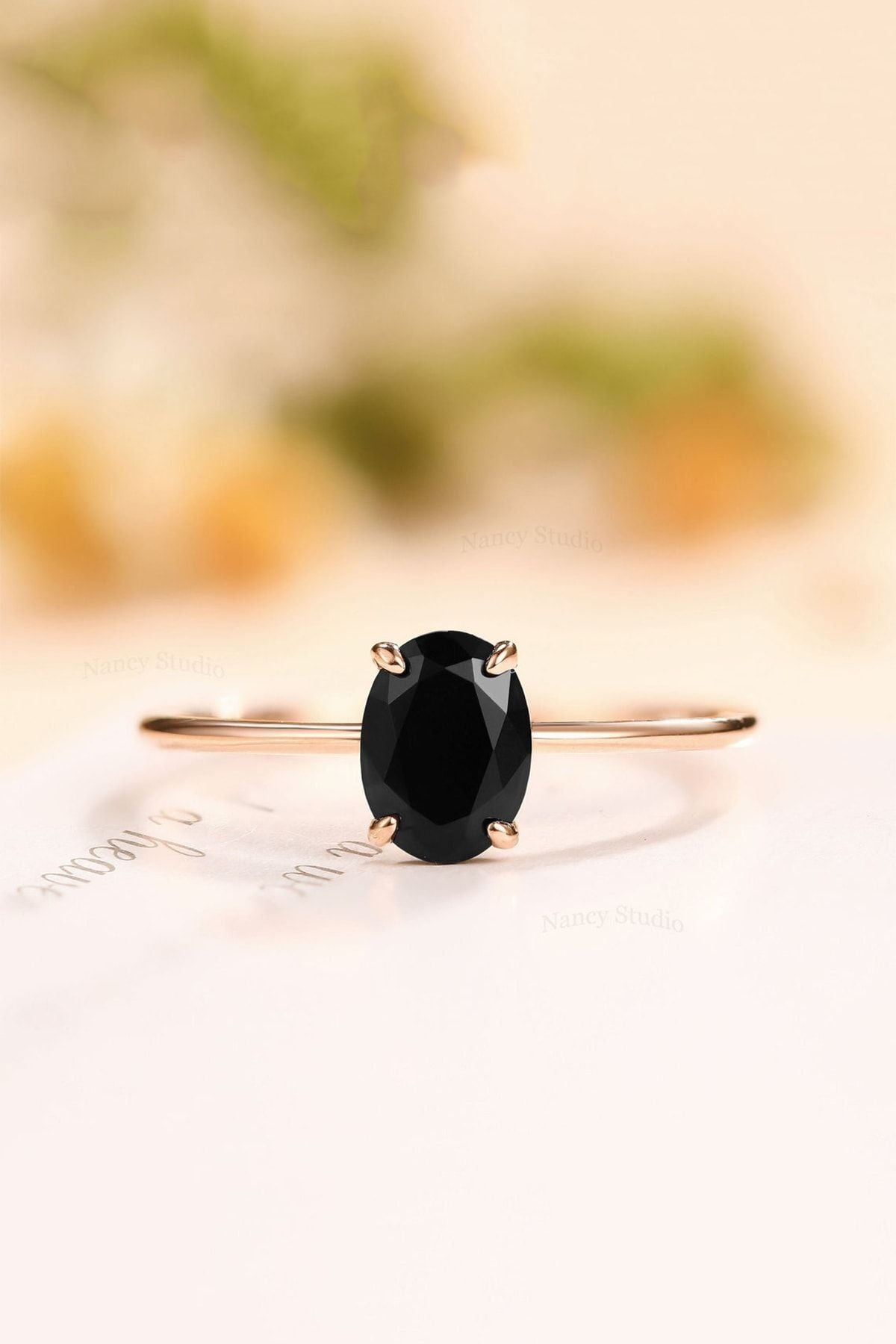 Oval -toothed model black zircon stone Rose silver minimal ring