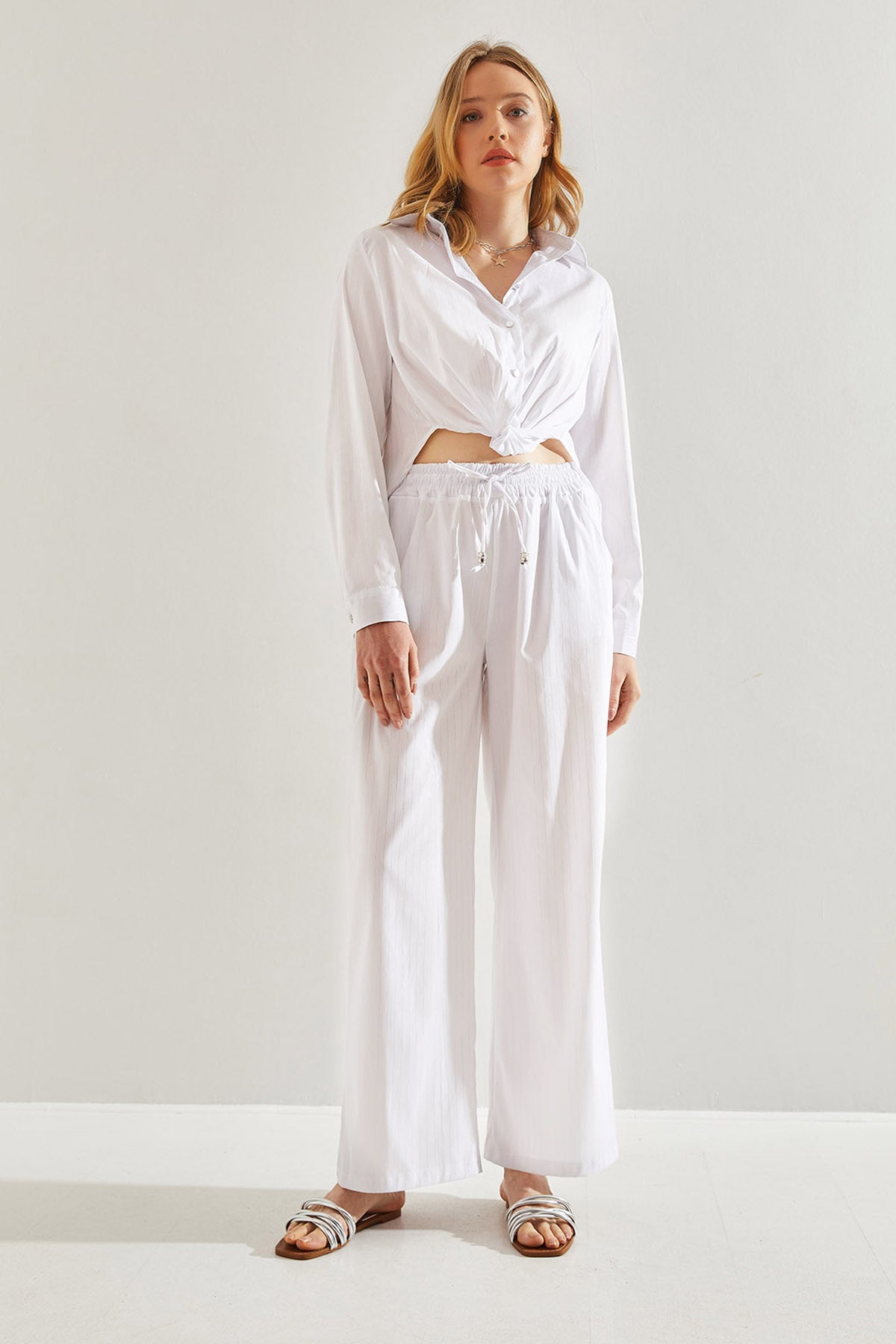 Women's Tie-Front Shiny Striped Trousers 60221021