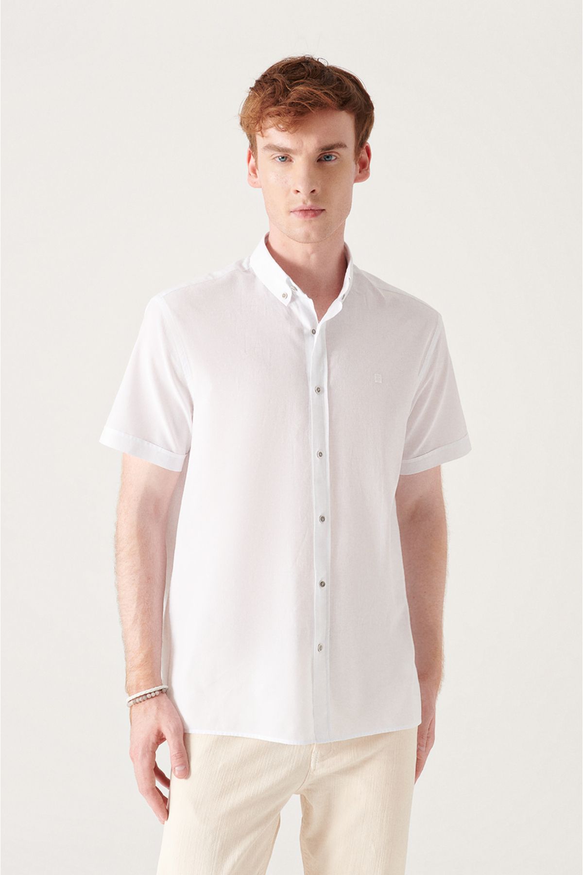Men's white button collar 100 %cotton Futter Short Sleeve Shirt E002210