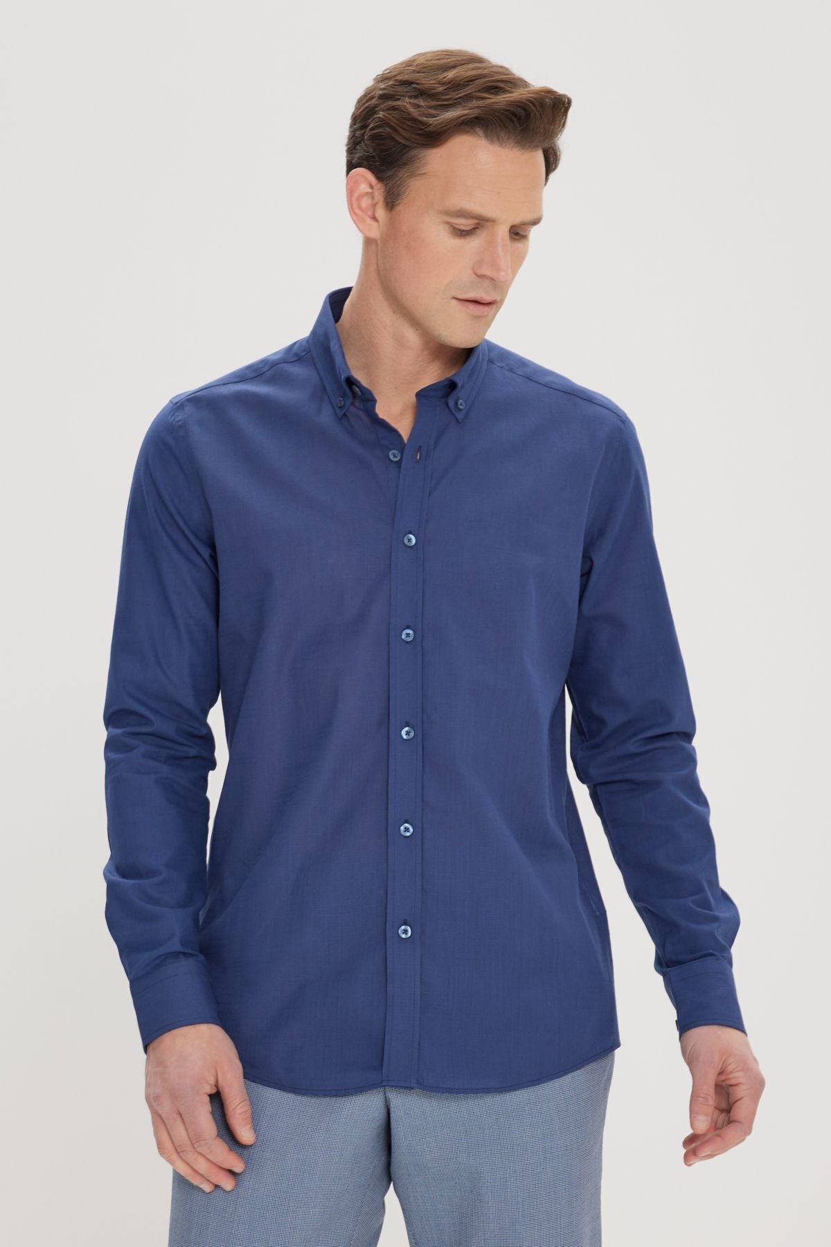 Men's Navy Break 100 %Cotton Breathing Fabric Flamle Oxford Slim Fit button collar shirt