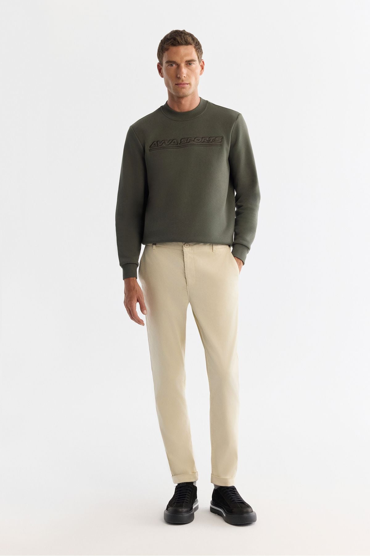Men's beige as well with a soft button with a rubber trousers A42y3007