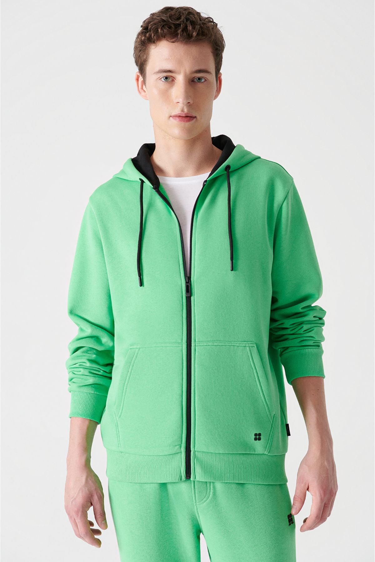 Erkek Neon Yeşil Kapüşonlu 3 Iplik Şardonlu Fermuarlı Sweatshirt E001019