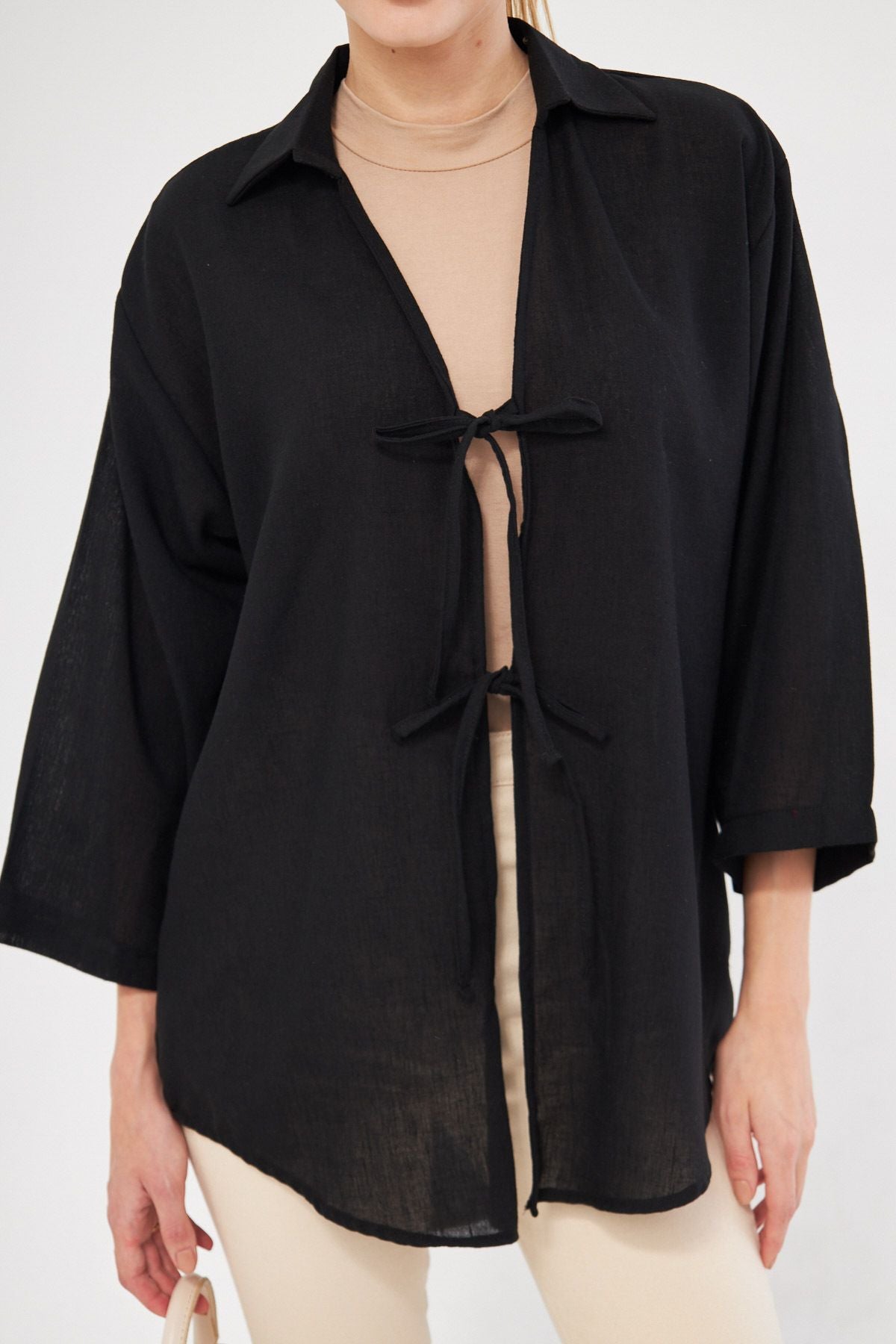 Kimono Shirt with Lacked on the front with women black shirt collar ARM-25K001006