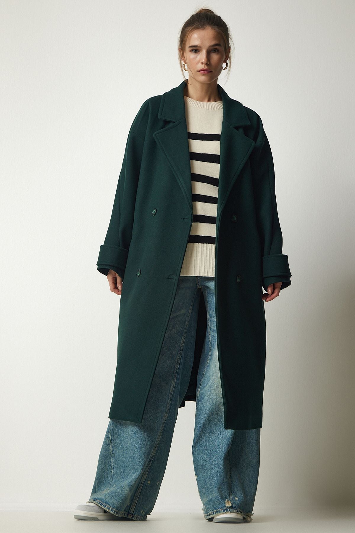 Female Emerald Green Cruve Cruve Baded Oversize Stamp Coat to00115