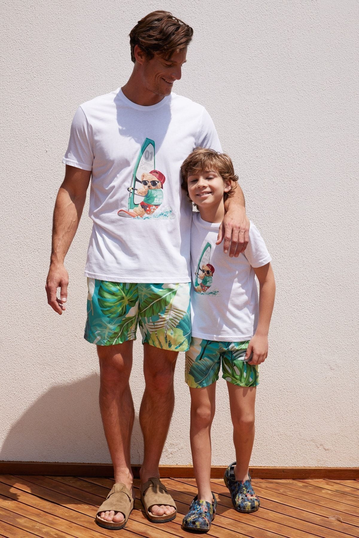 Men's Green Standard Fit Pocket Patterned Fast dried swimsuit sea shorts