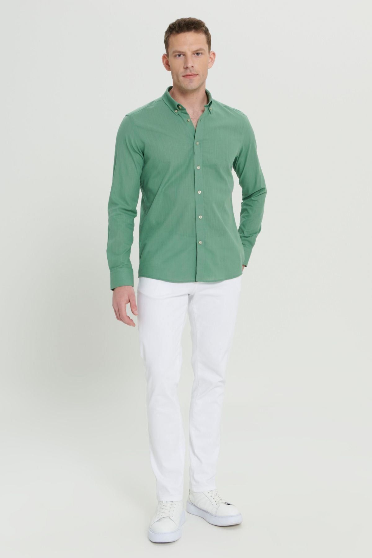 Male Khaki 100 %Cotton Breathing Fabric Oxford Slim Fit button with collar pennant shirt