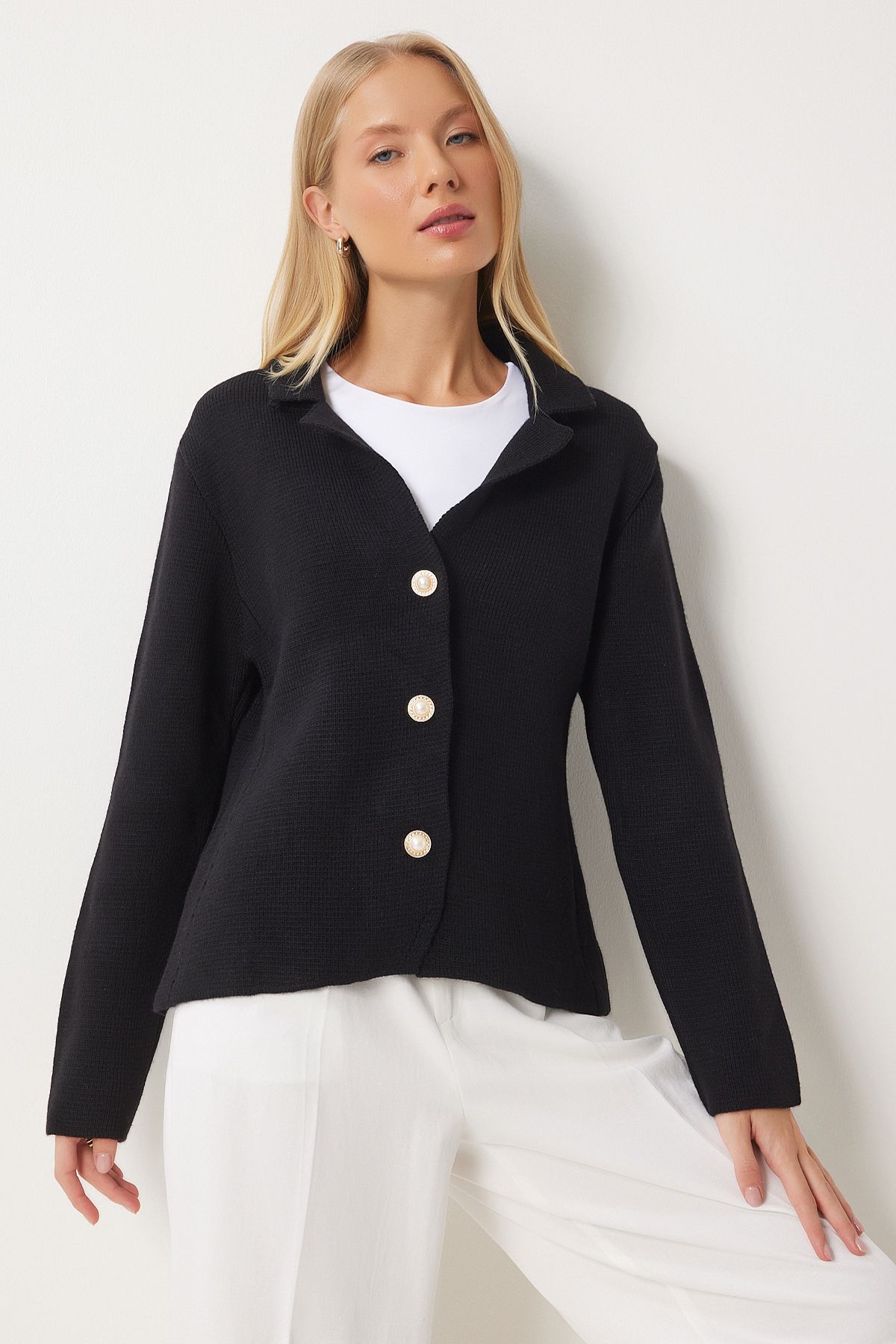 Women's black pearl button detailed knitwear cardigan jacket yu00019