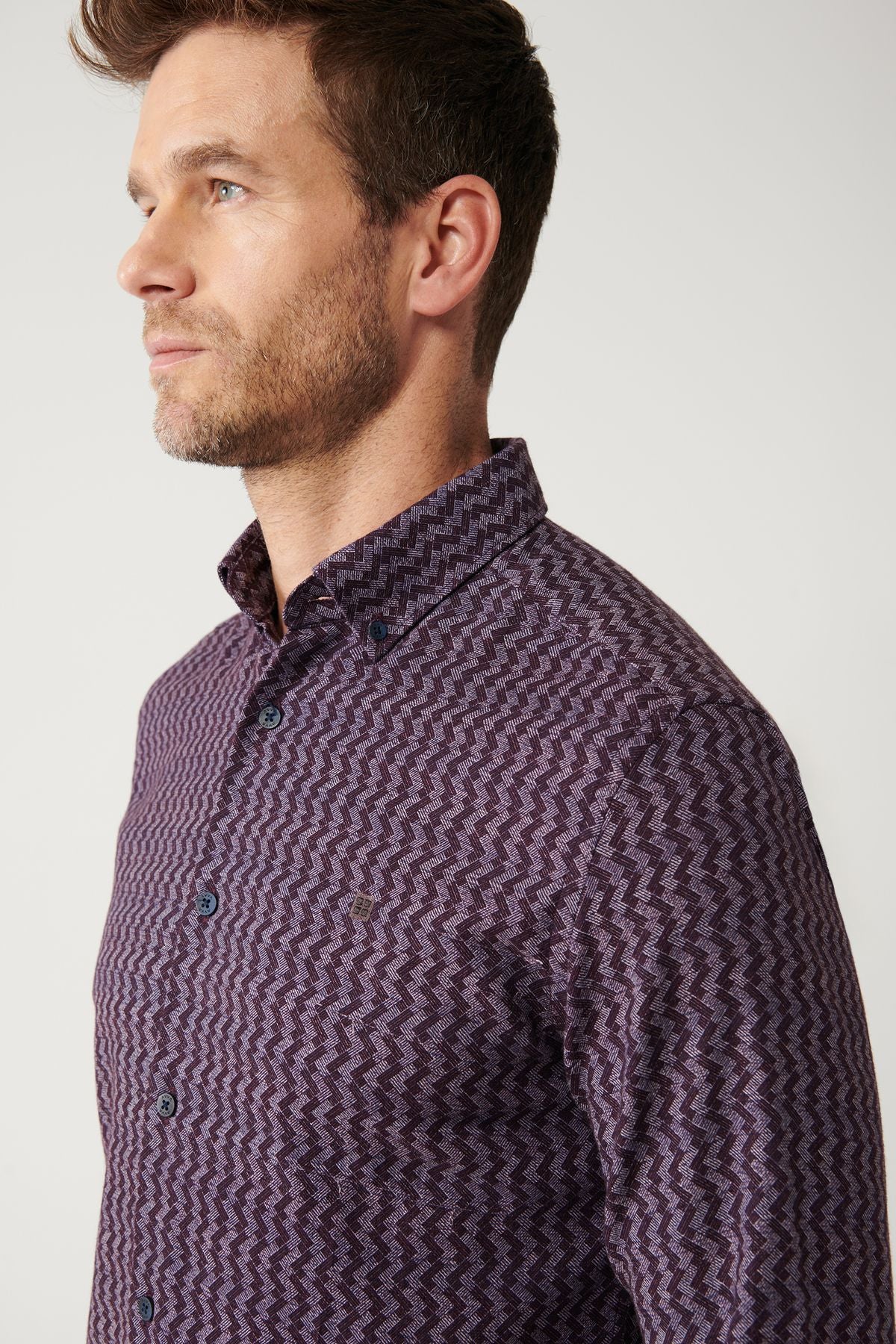 Flexible Cotton Shirt with Men's Bordeaux Buttoned Neck Pattern A32Y2145
