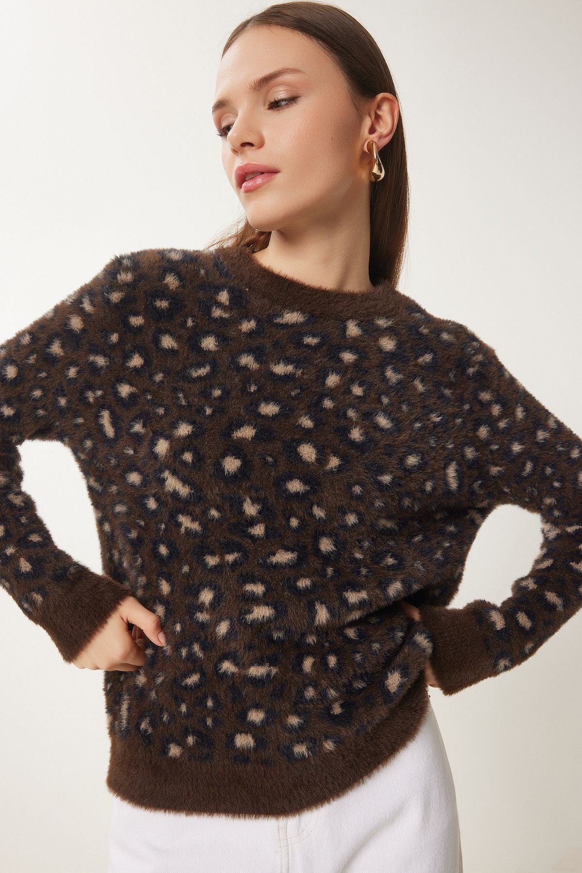 Female Brown Black Leopard Patterned Beard Knitwear Sweater PF00106