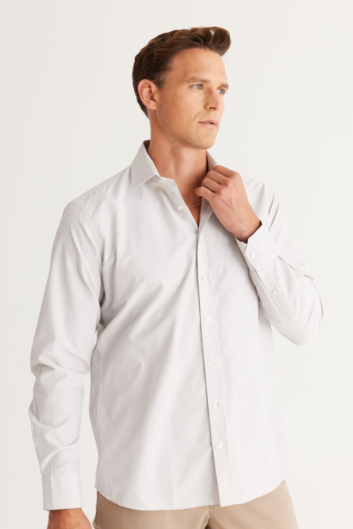 Men's White-Bej Comfort Fit Casual Cutter Classic Neckline Cotton Cotton Shirt