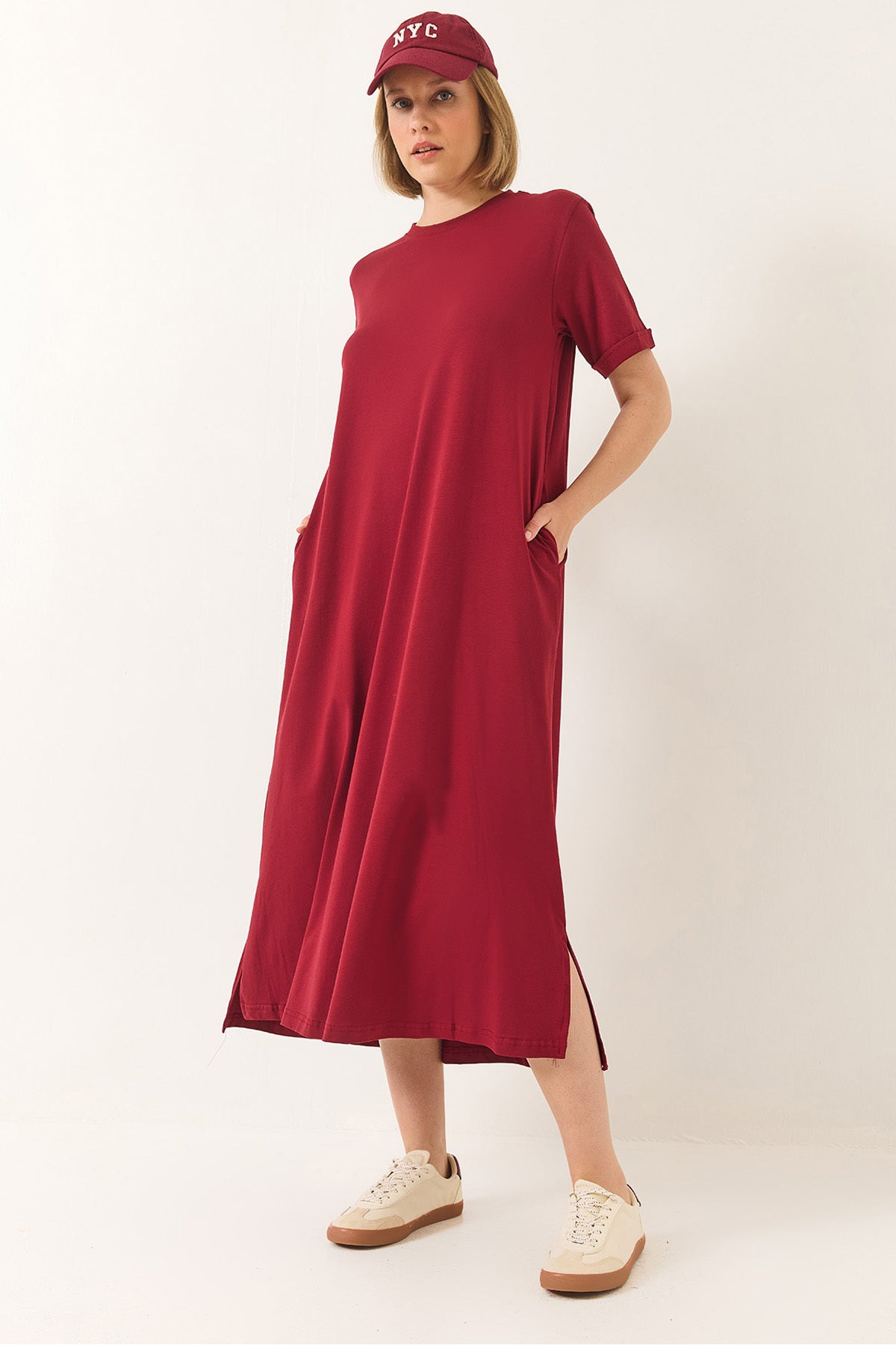 Women's Crew Neck Short Sleeve Long Basic Dress with Pocket Detail 60283192