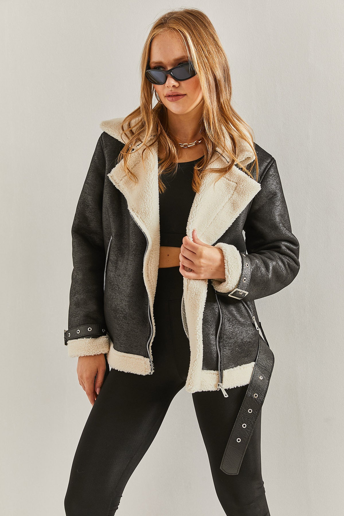 Women's Belted Sleeves and Fur Laminated Suede Coat 40961006