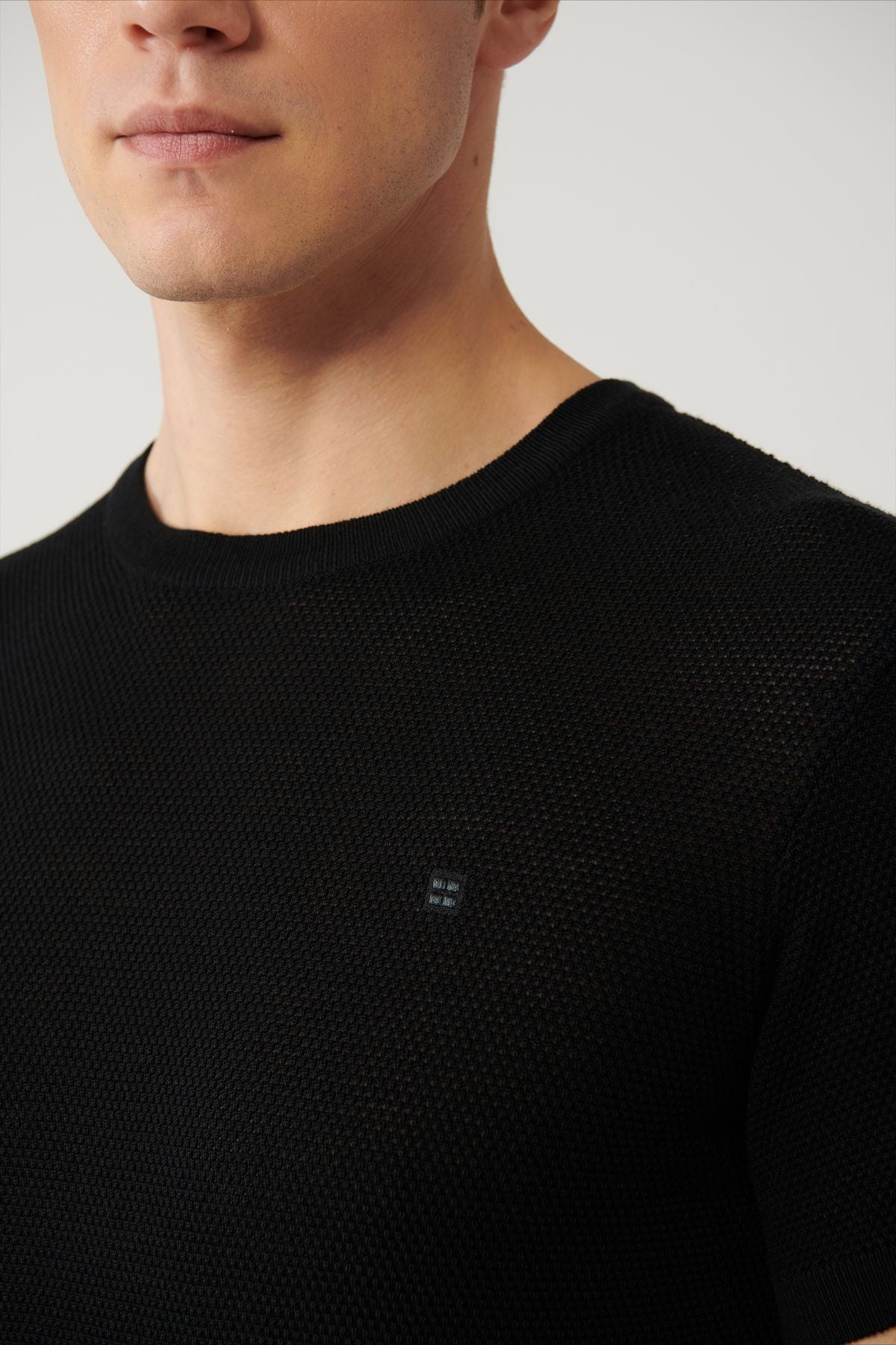 Men's Black Modal Bicycle Collar textured riban knitwear T-shirt B005010
