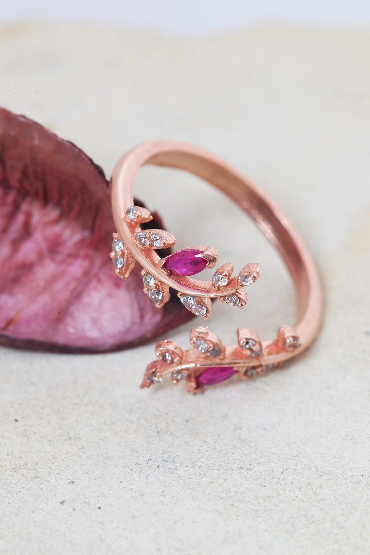 Acacia Flower Fuchsia Adjustable 14 K Rose Gold Plated Woman Ring