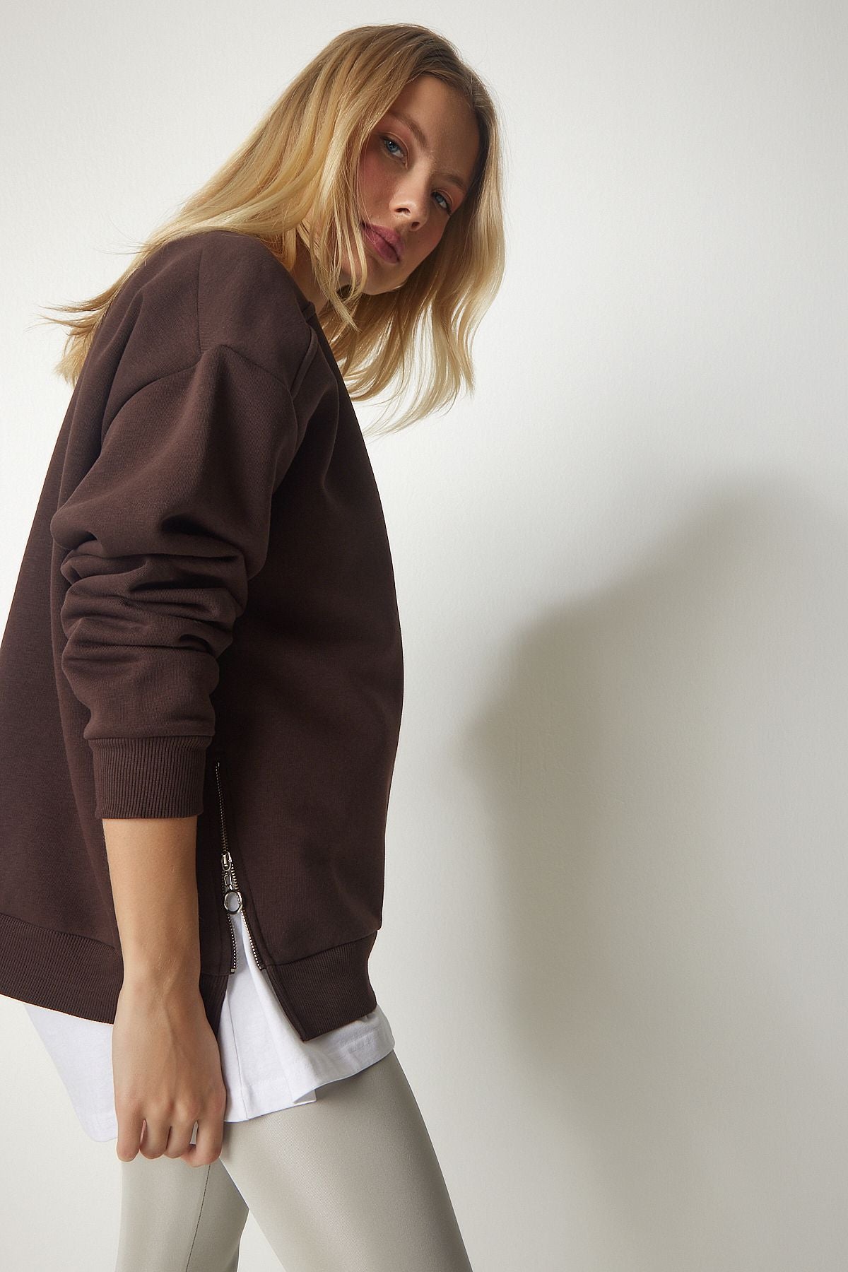 Female Brown Zipper Detailed Reddon Knitting Sweatshirt UB00148