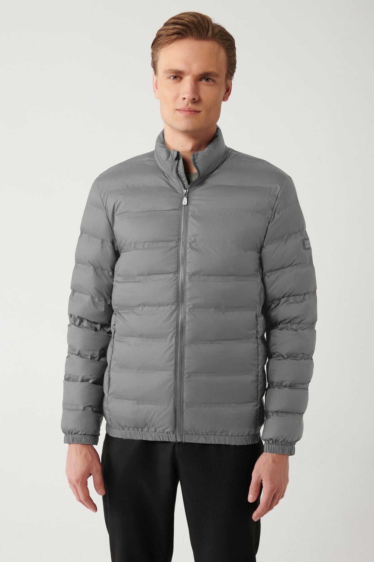 Men's light gray upright collar water repulsion windproof light swelling coat E006019