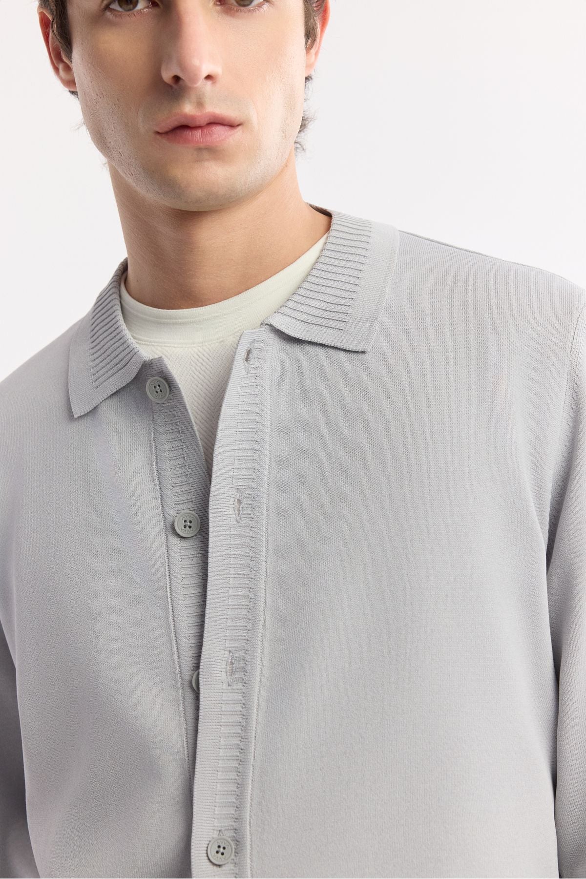 Men's gray polo collar front buttoned rayon knitwear cardigan A51y5008