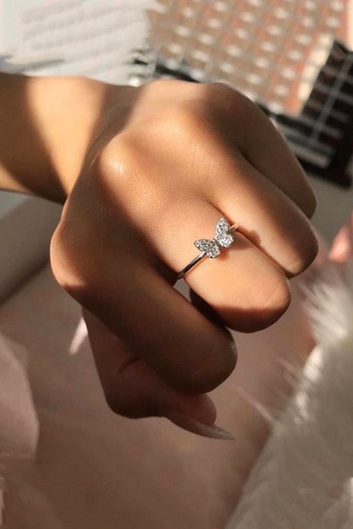 White butterfly 14K motif minimally adjustable measure female ring