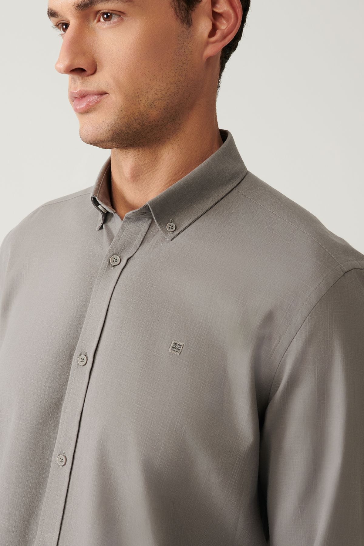 Men's anthracite buttoned collar 100 %cotton linen textured shirt E002141