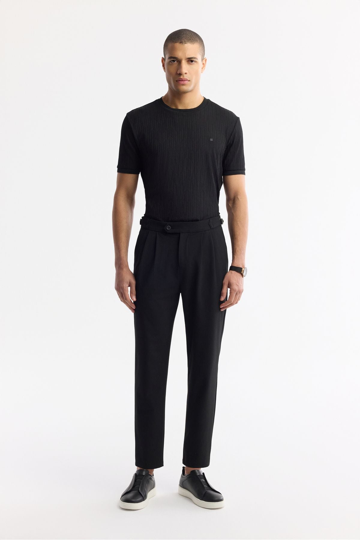Men's black classic waist pleated epaulette detailed Gordion Carrot Fit Pants A51y3026