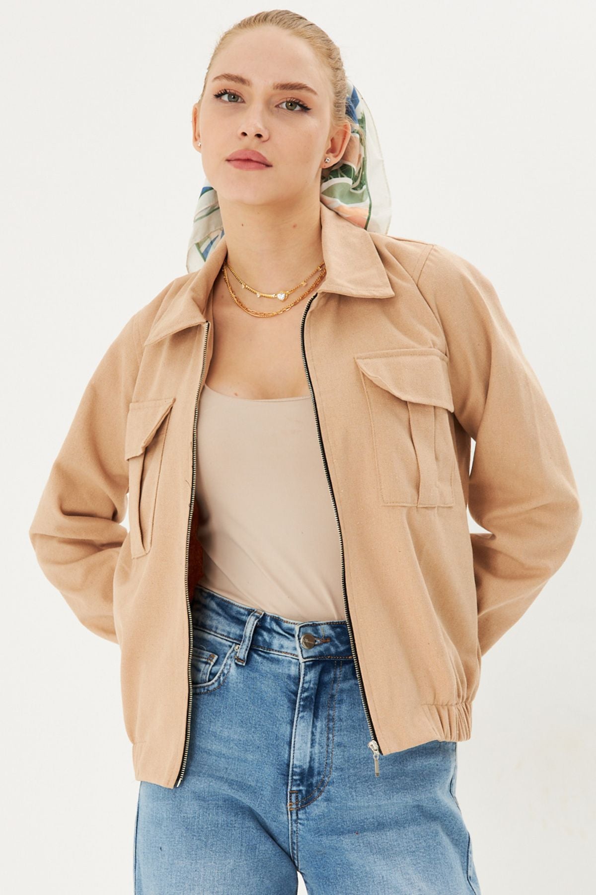 Female beige shirt collar on the front zipper chest pocket detailed waist tire jacket ARM-25K001055