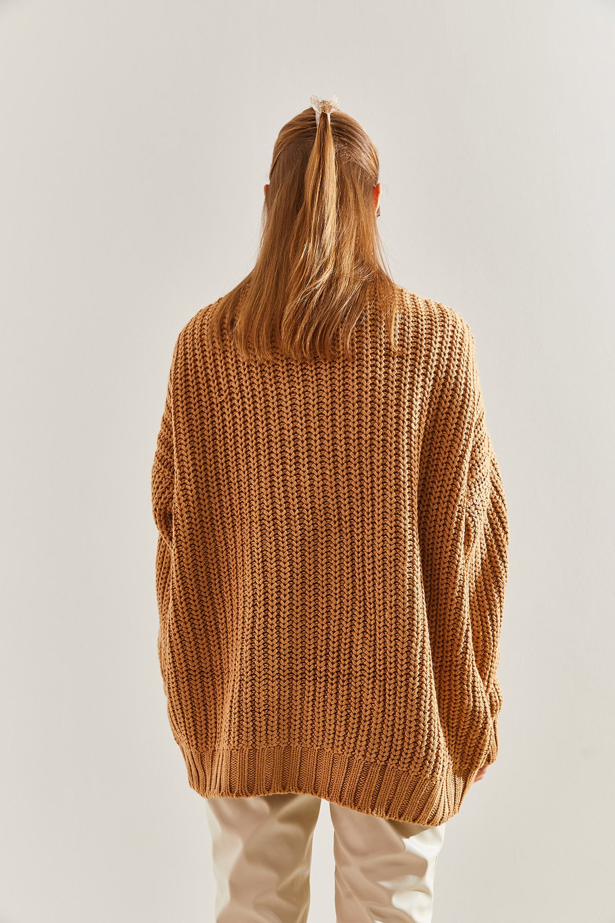 Women's Braided Six-Button Knitwear Cardigan NGO160